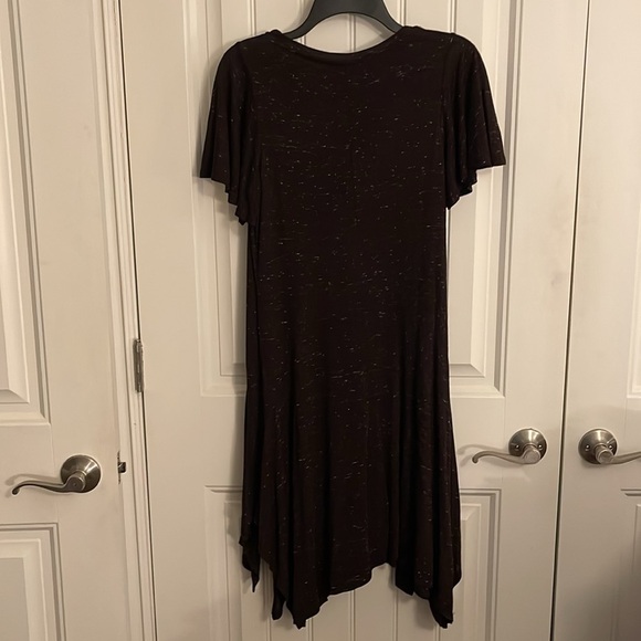 DOLAN LEFT COAST COLLECTION midi handkerchief‎ hem black/whiteblend dress - Picture 7 of 14